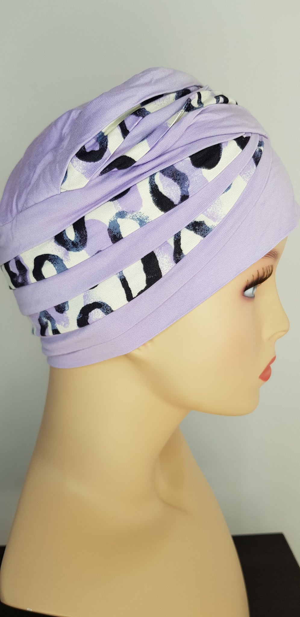 Lavender Turban Print Leo